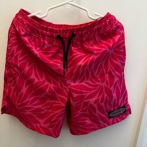 EUC Vineyard Vines Swim Trunks Size 6- SF home